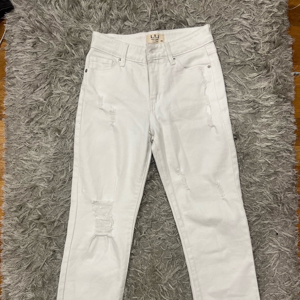 LTJ size 25 white denim jeans